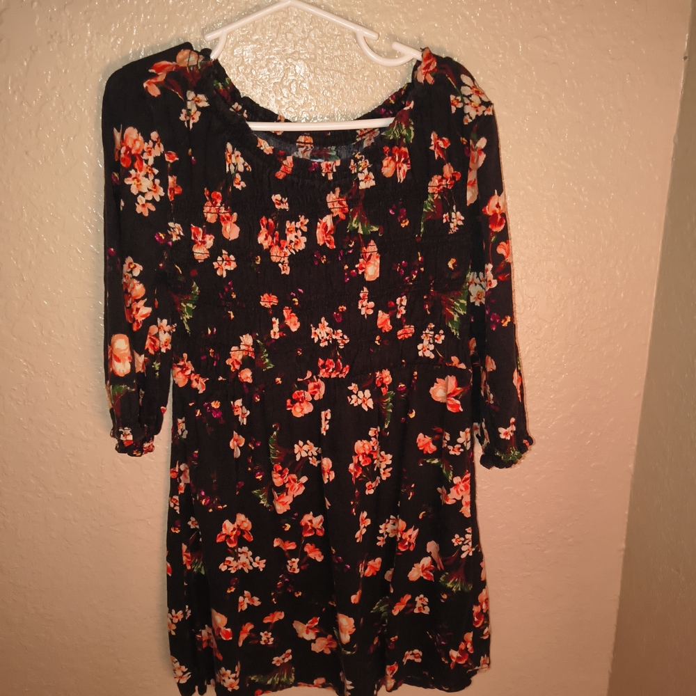 Old Navy Black Floral Short-Sleeve Blouse with Orange Accents